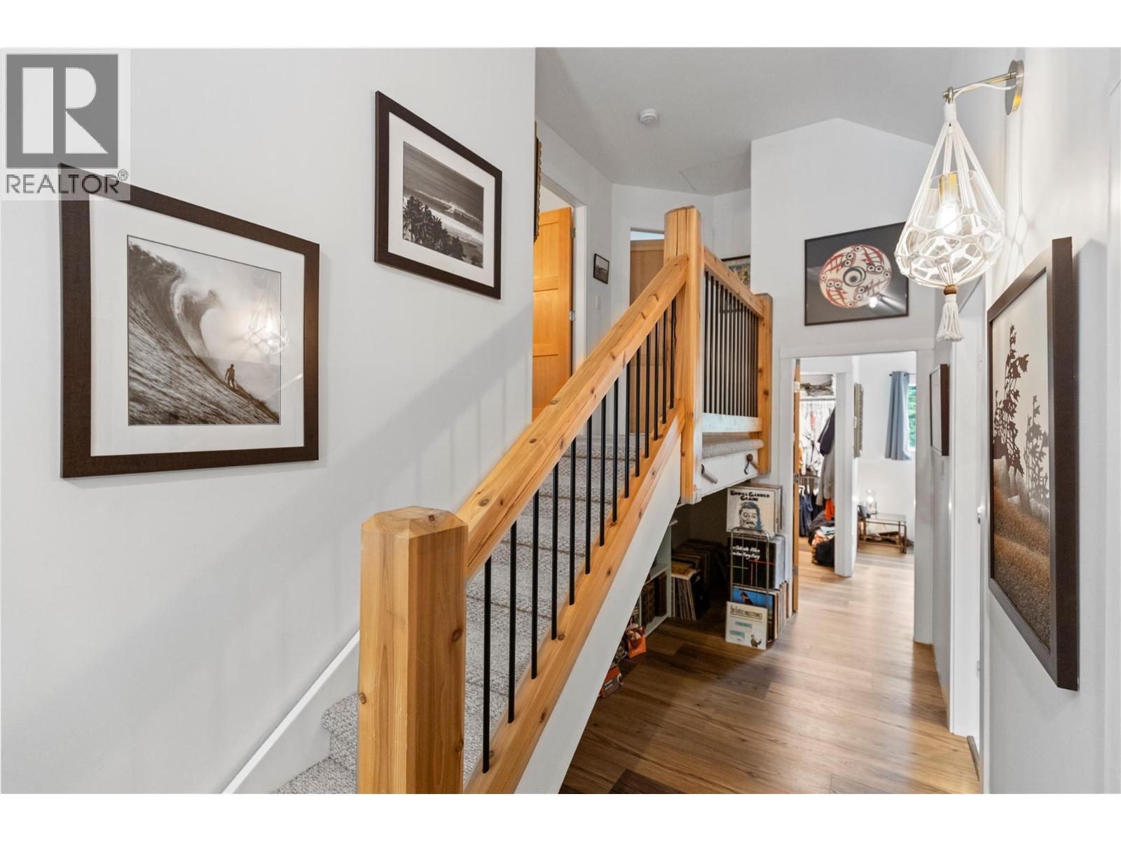 4037 Santa Road. Scotch Creek, British Columbia