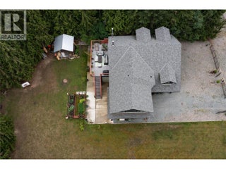 4037 Santa Road. Scotch Creek, British Columbia