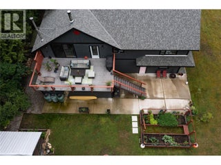 4037 Santa Road. Scotch Creek, British Columbia