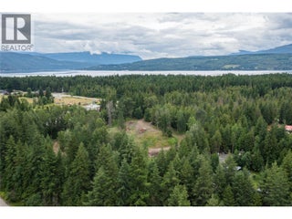 4037 Santa Road. Scotch Creek, British Columbia