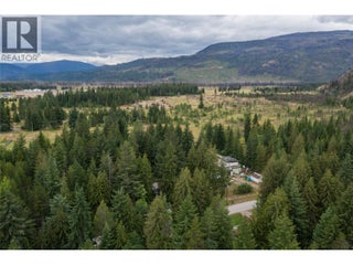 4037 Santa Road. Scotch Creek, British Columbia