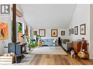 4037 Santa Road. Scotch Creek, British Columbia