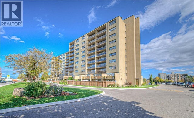 15 Nicklaus Drive Unit# 607, Hamilton