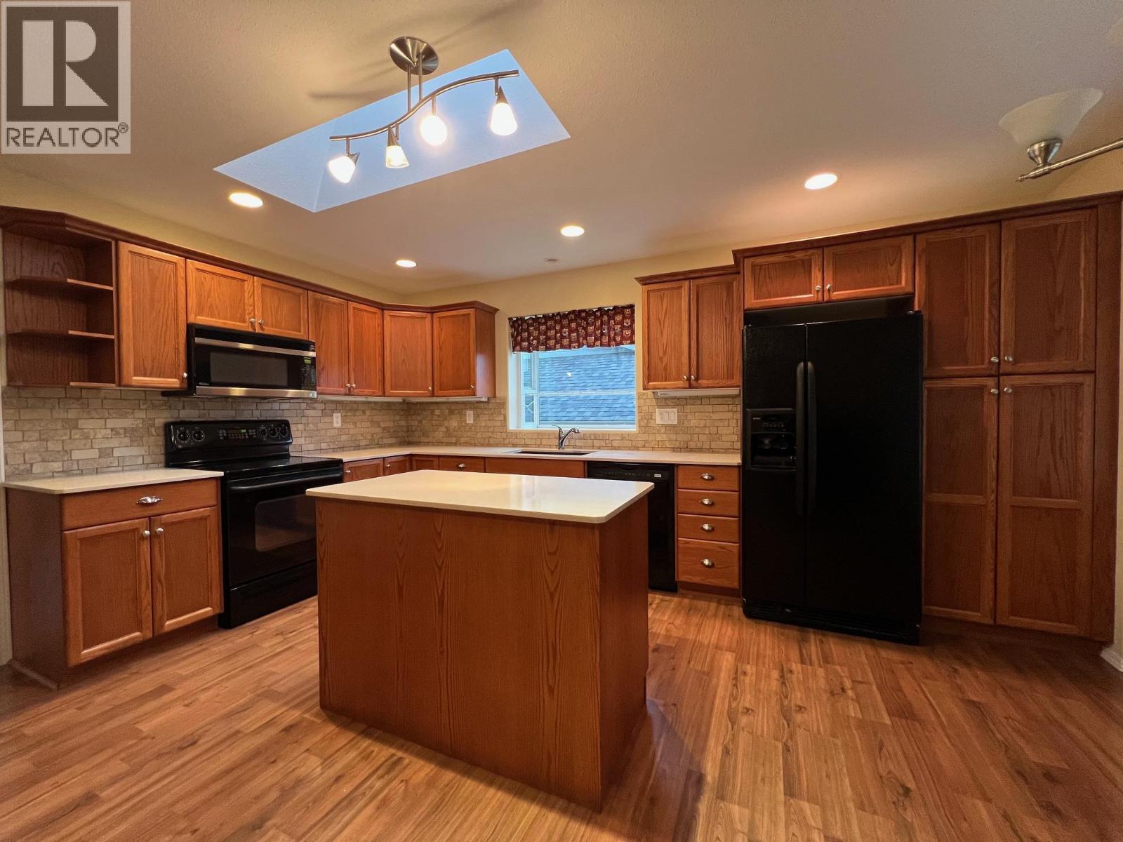 430 4 Street. Vernon, British Columbia