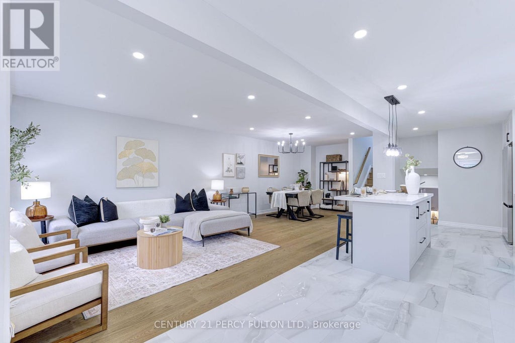 7146 Harwick Drive, Mississauga (malton)