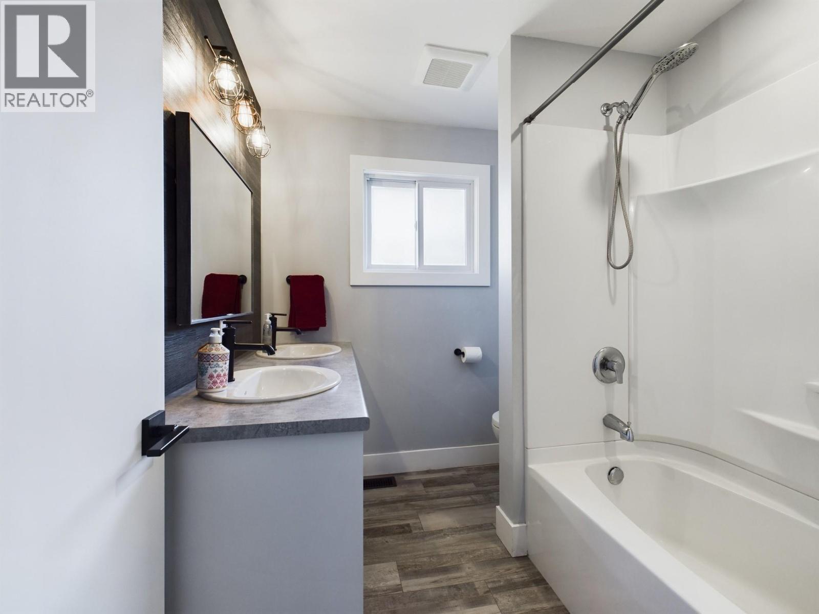 17 Santa Rosa Place. Osoyoos, British Columbia