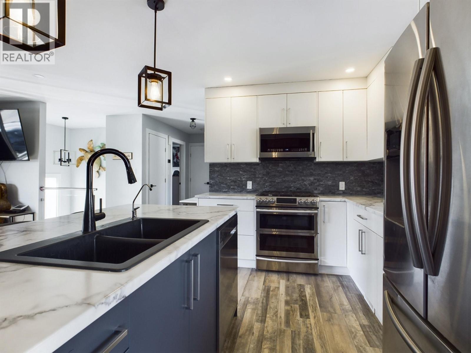 17 Santa Rosa Place. Osoyoos, British Columbia