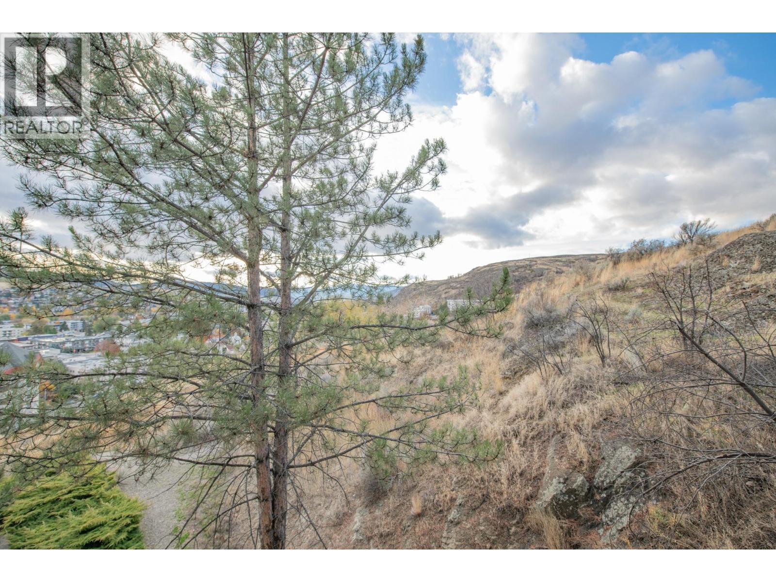 3320 Centennial Drive Unit# 305. Vernon, British Columbia