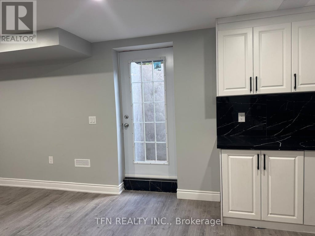 534 Daniel Clark Way, Oakville (go Glenorchy)