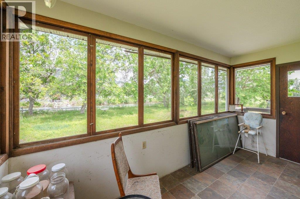 294 Road 18 Road. Oliver, British Columbia