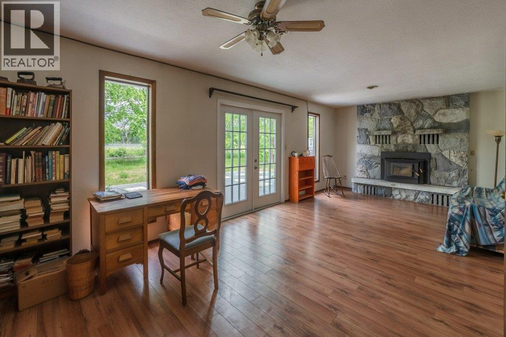 294 Road 18 Road. Oliver, British Columbia