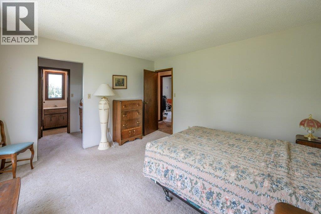 294 Road 18 Road. Oliver, British Columbia