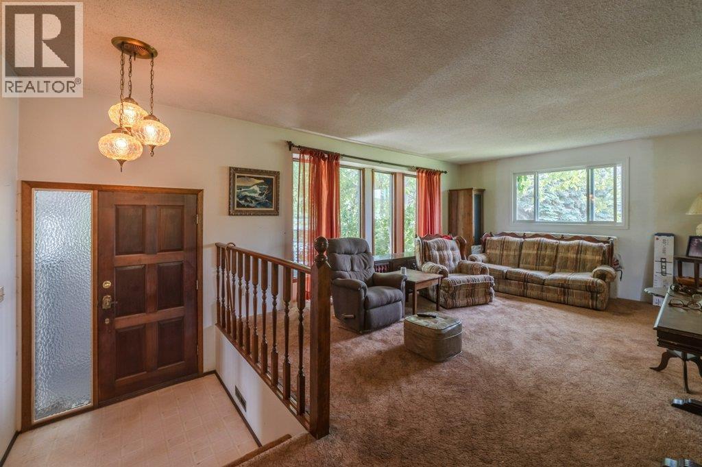 294 Road 18 Road. Oliver, British Columbia