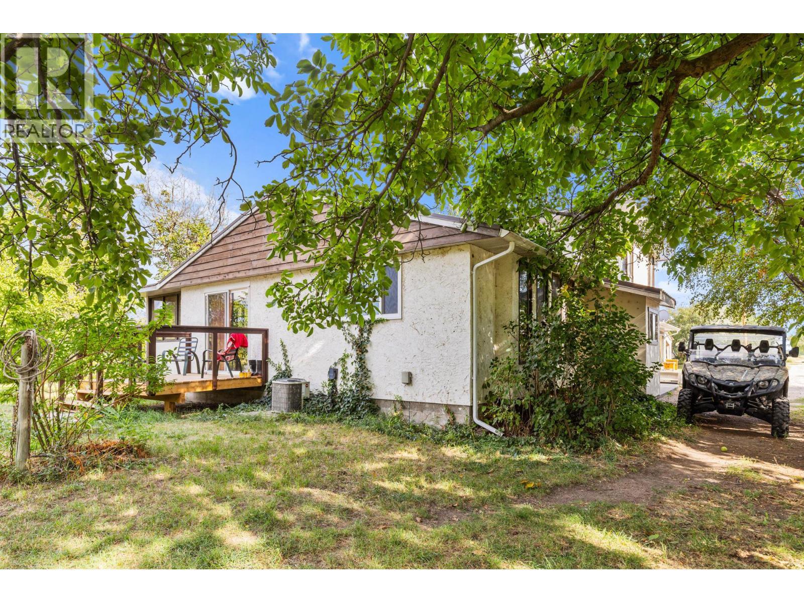 294 Road 18 Road. Oliver, British Columbia