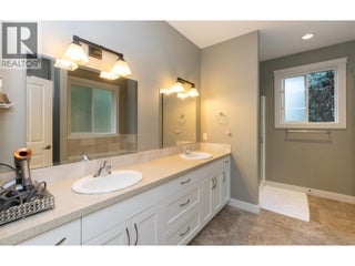 1581 20 Street Ne Unit# 36. Salmon Arm, British Columbia