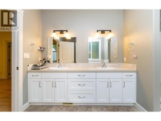 1581 20 Street Ne Unit# 36. Salmon Arm, British Columbia