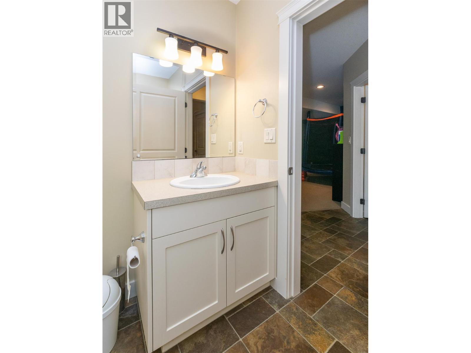 1581 20 Street Ne Unit# 36. Salmon Arm, British Columbia