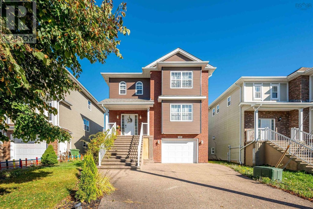 7 Fathom Court, Halifax