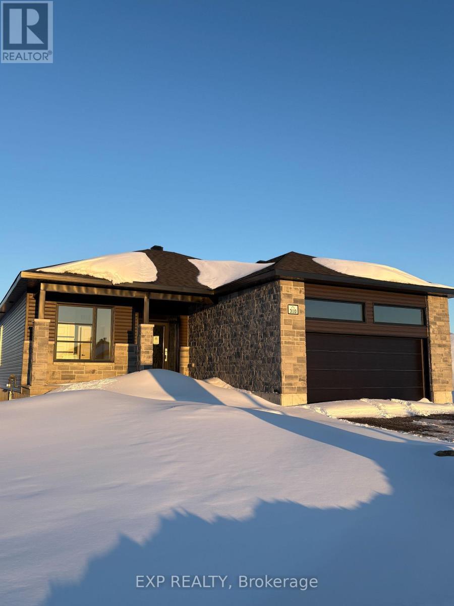 310 Turquoise Street, Clarence-Rockland