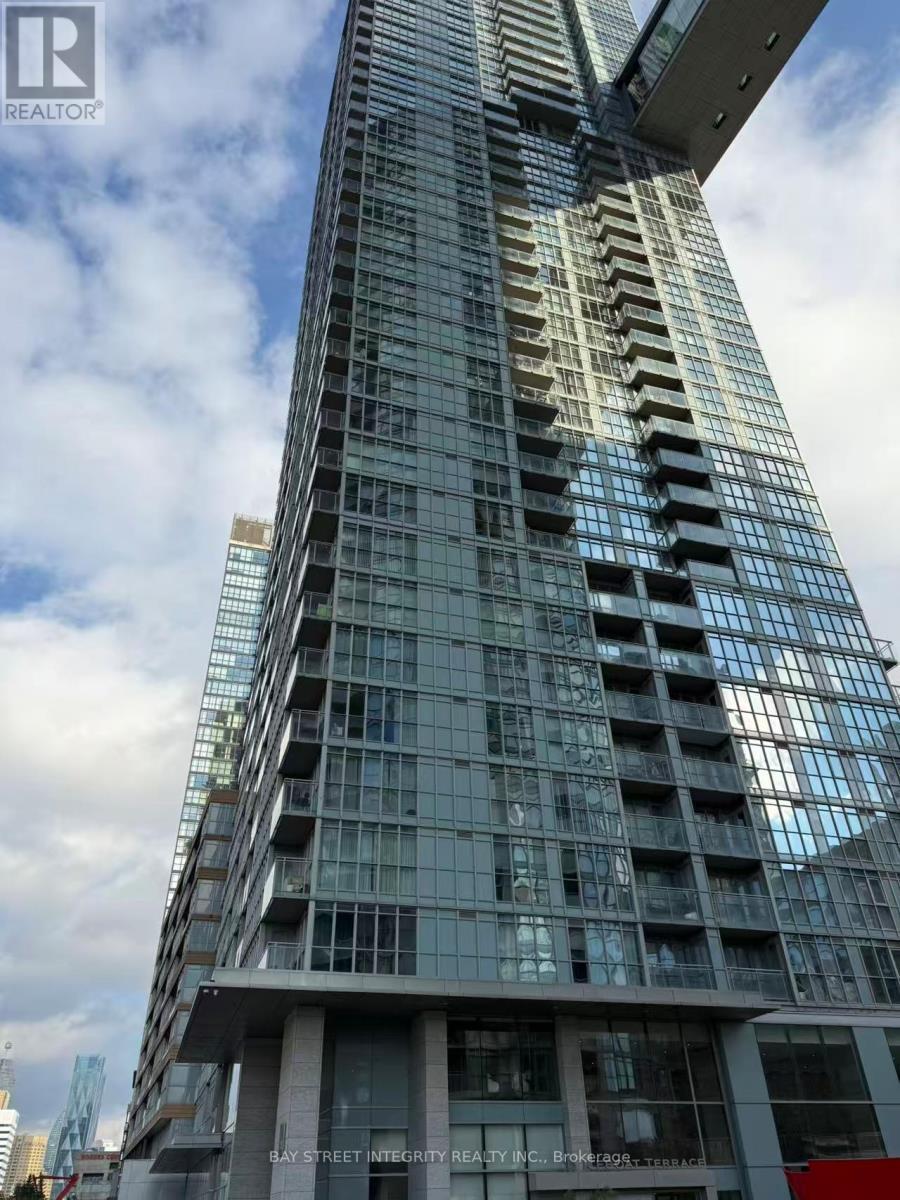 641 - 15 Iceboat Terrace, Toronto (waterfront Communities)