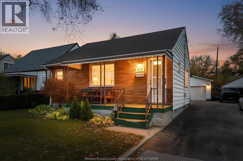 958 Partington Avenue, Windsor