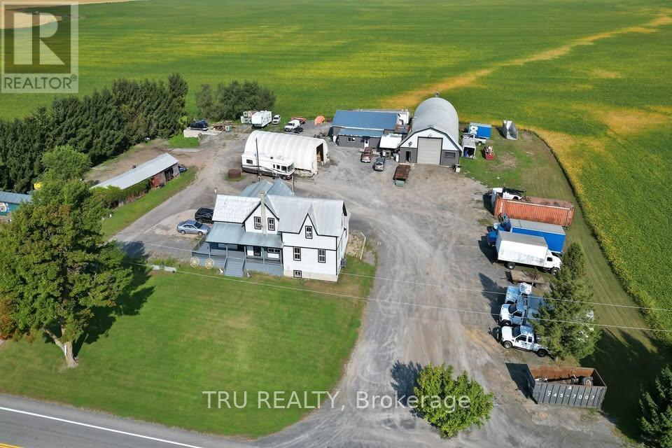 13109 County Road 3, North Dundas