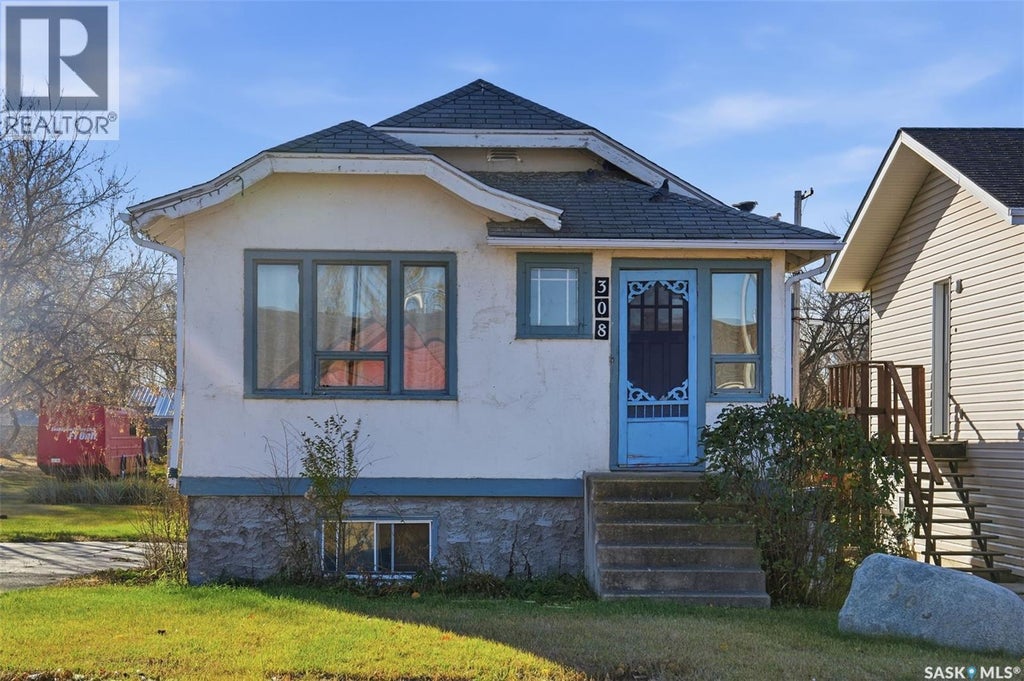 308-310 3rd Street, Dundurn