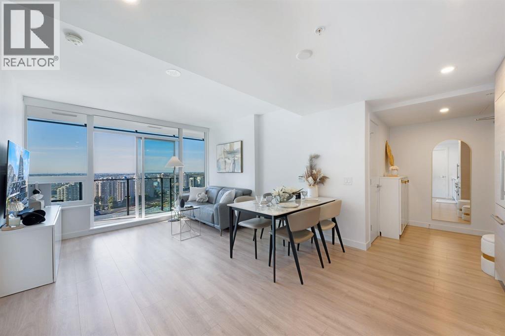 2401 823 Carnarvon Street, New Westminster