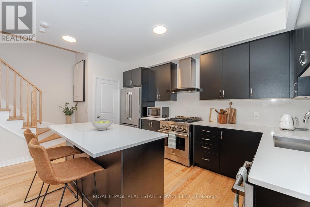 2 - 40 Baynes Way, Bradford West Gwillimbury (bradford)