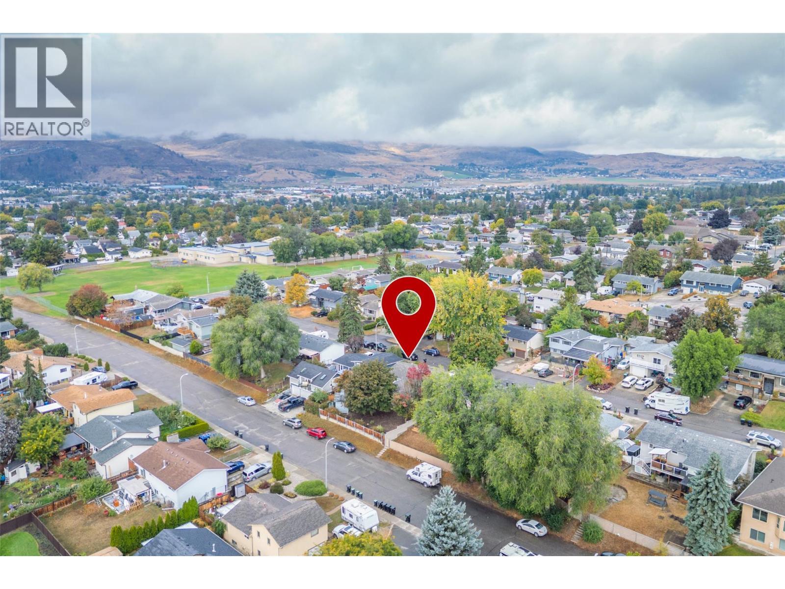 1012 33 Avenue. Vernon, British Columbia