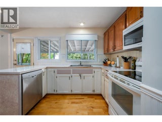 1012 33 Avenue. Vernon, British Columbia