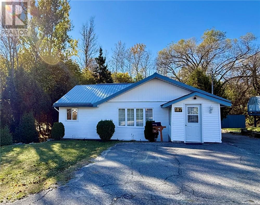 187 Ferndale Avenue, Sudbury