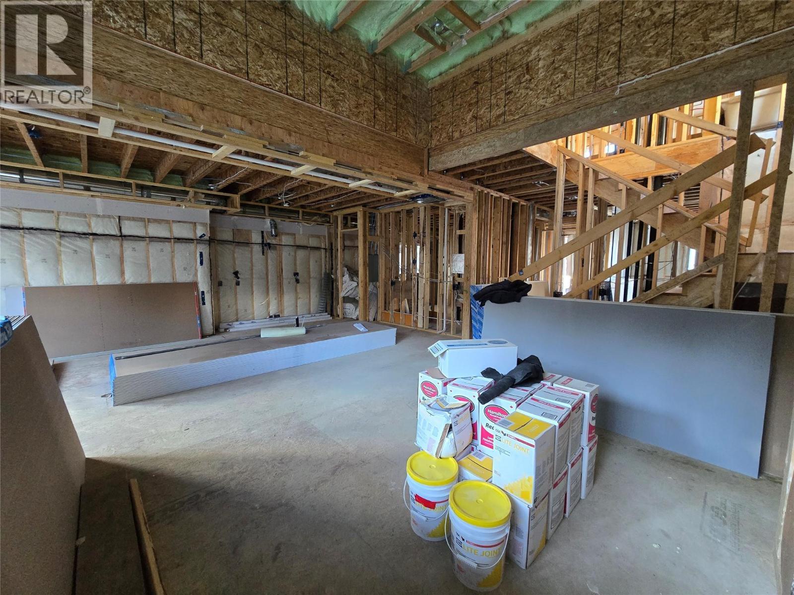 996 Bull Crescent. Kelowna, British Columbia