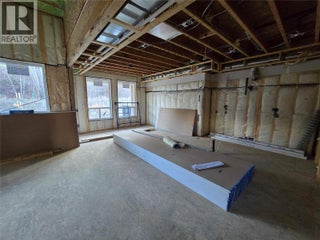 996 Bull Crescent. Kelowna, British Columbia