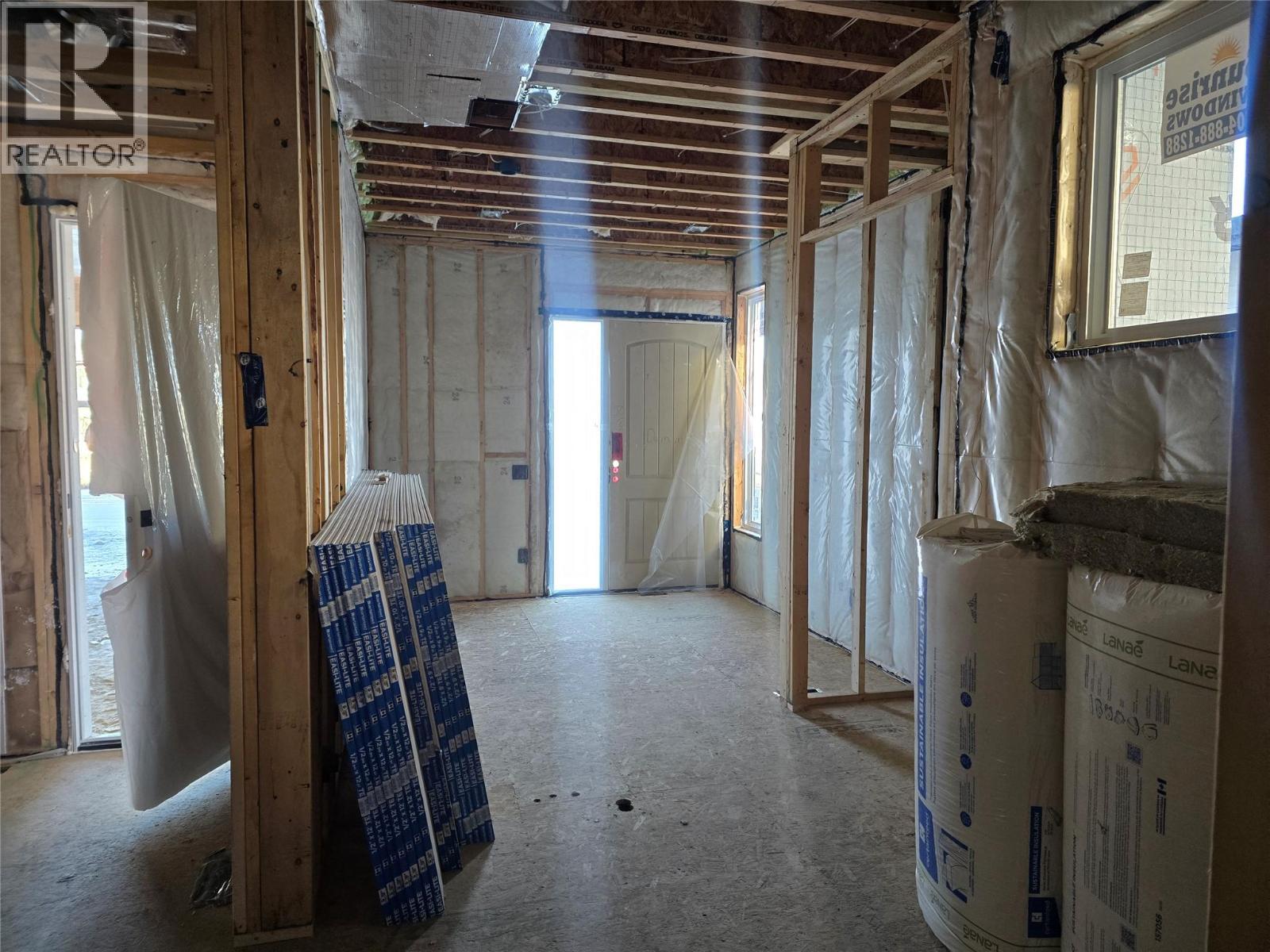 996 Bull Crescent. Kelowna, British Columbia