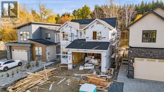 996 Bull Crescent. Kelowna, British Columbia