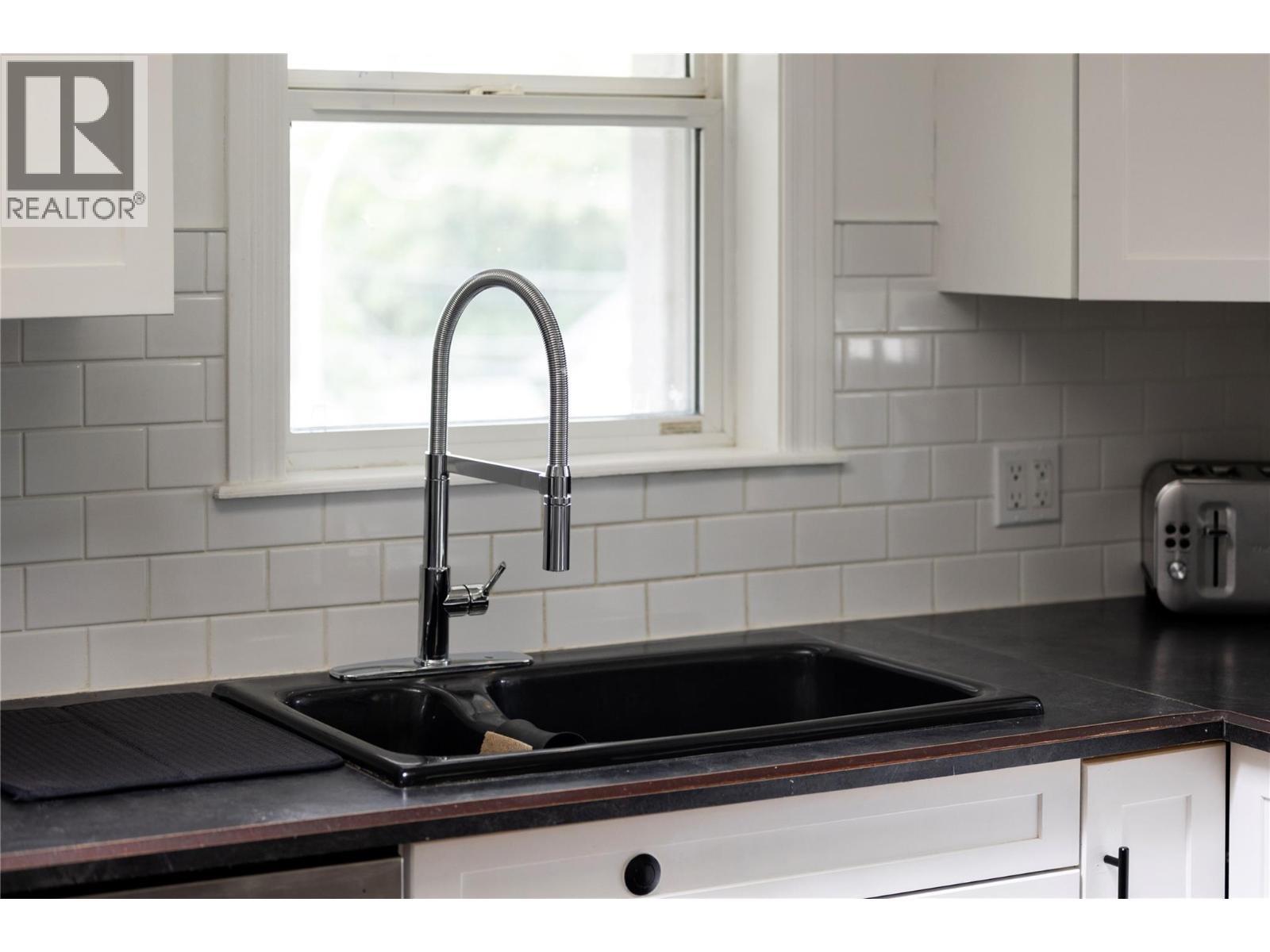 2100 32 Avenue. Vernon, British Columbia