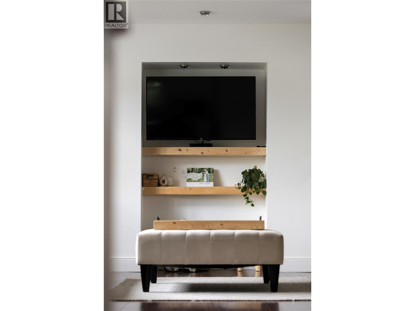 2100 32 Avenue. Vernon, British Columbia