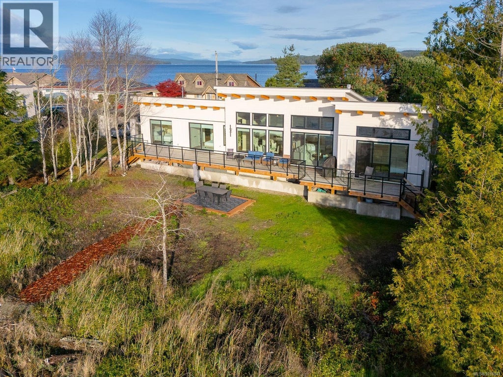 5496 Deep Bay Drive, Bowser