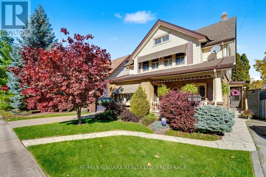 5079 Armoury Street, Niagara Falls (cherrywood)