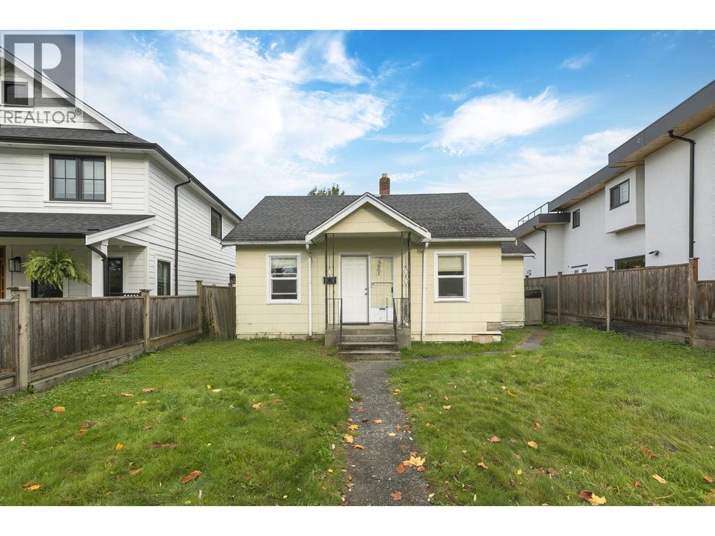 2251 Wellington Crescent, Richmond