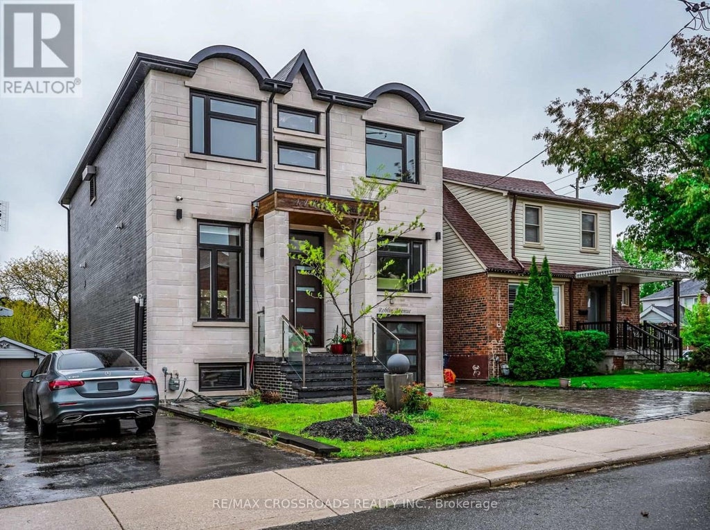 1a Roblin Avenue, Toronto (east York)