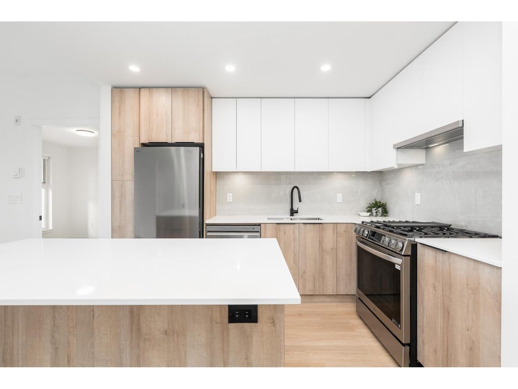 405 7980 206a Street, Langley