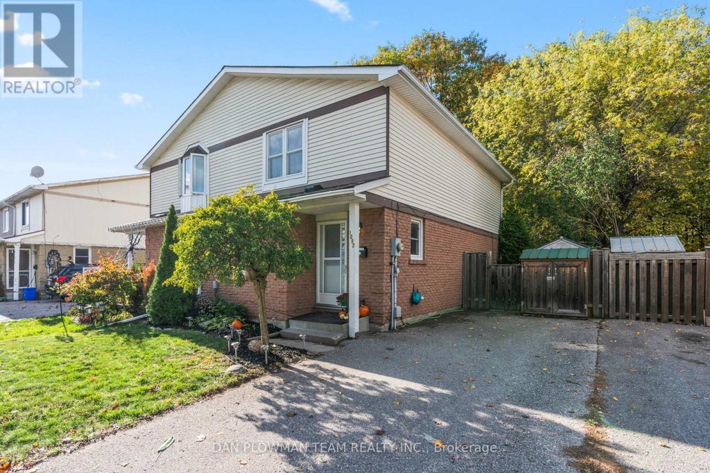 1092 Central Park Boulevard N, Oshawa (centennial)