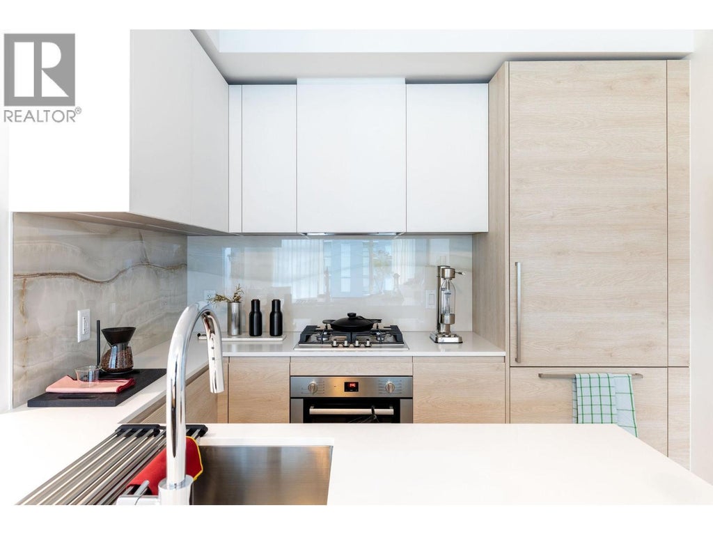 2806 660 Quayside Drive, New Westminster