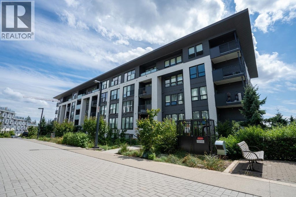 111 9228 Slopes Mews, Burnaby