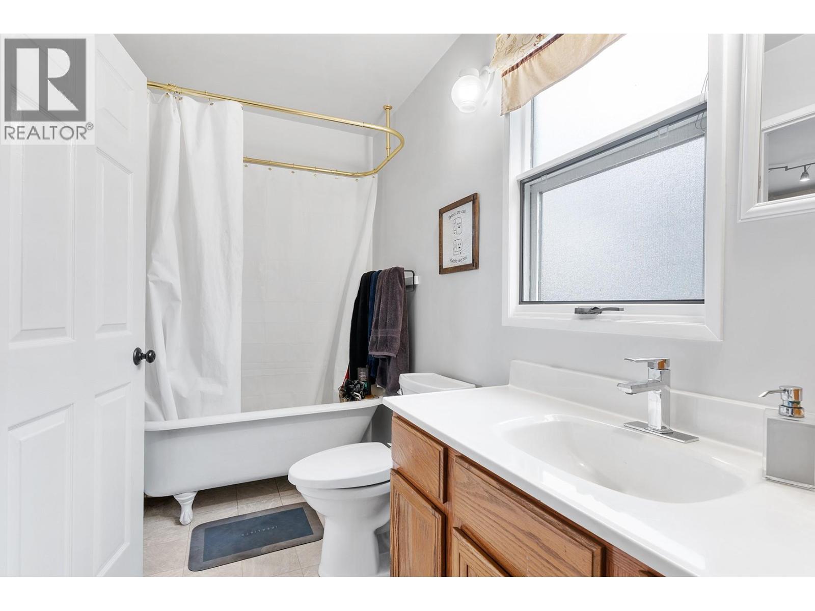 2108 33 Street. Vernon, British Columbia