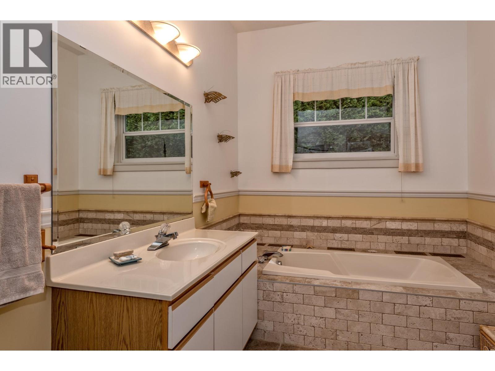 9739 Delcliffe Road. Vernon, British Columbia