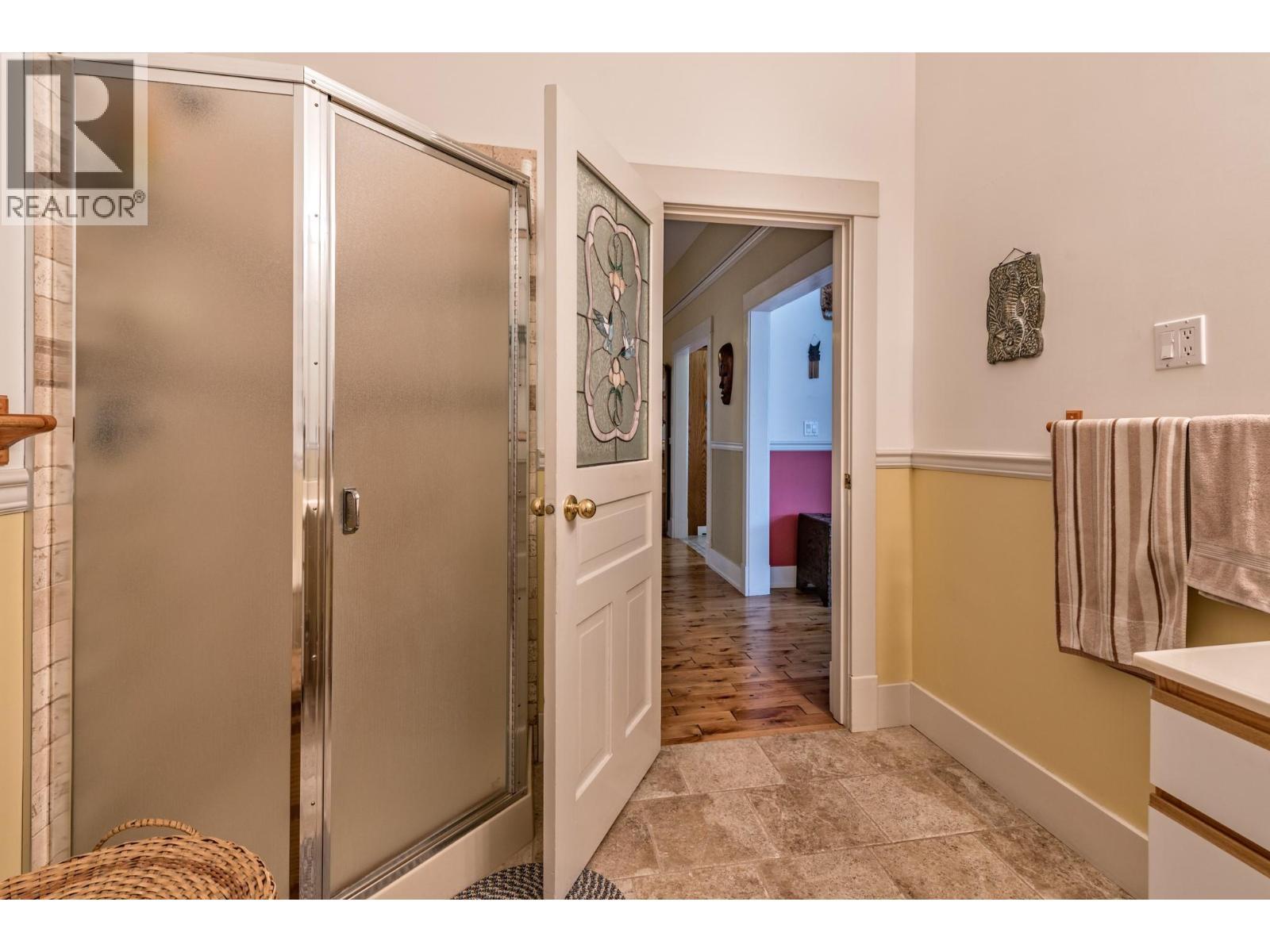 9739 Delcliffe Road. Vernon, British Columbia