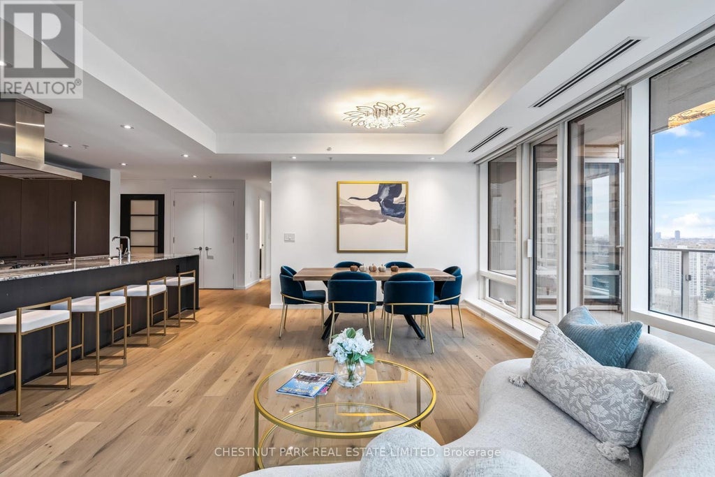 2906 - 180 University Avenue, Toronto (bay Street Corridor)